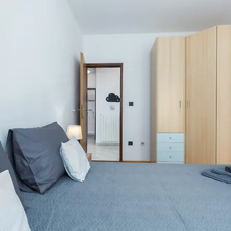 Apartment Emil Pula
